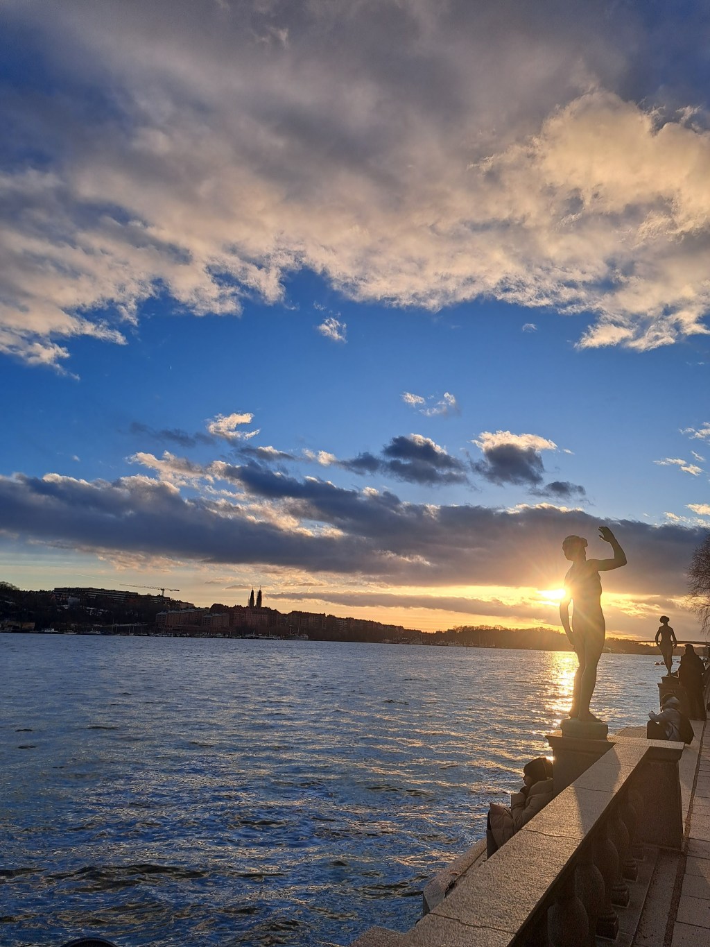 The Vasa, a Sandwich, and a Temple Parade: Thoughts on Traveling Solo vs.&nbsp;Together